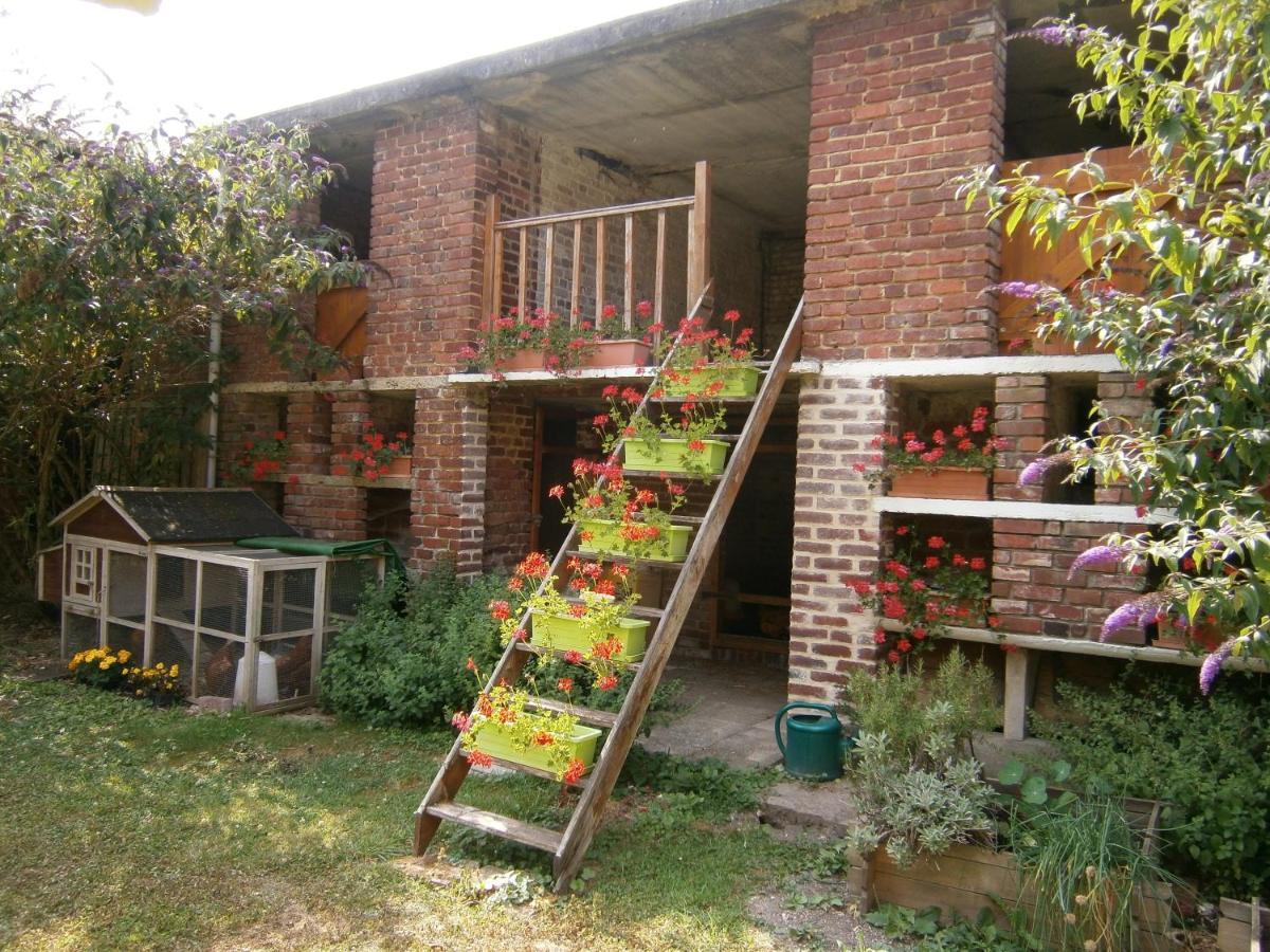 Aux Sources De L'Ancre Bed & Breakfast Miraumont Exterior photo